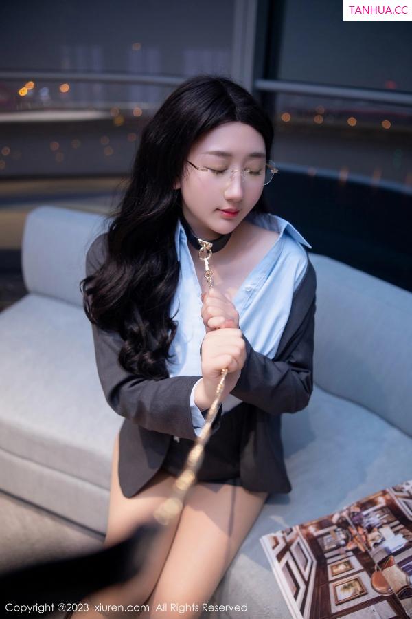 江真真  [XiuRen]高清写真图 2023.04.20 No.6607 江真真 丝袜制服第27张图片